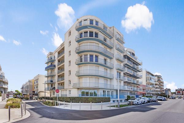 Appartement dernier étage avec terrasse vue mer - marché Pornichet,  
Pornichet 44380