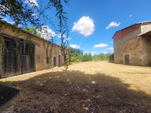 MAISONS - 200 M2 - 8 PIÈCES
