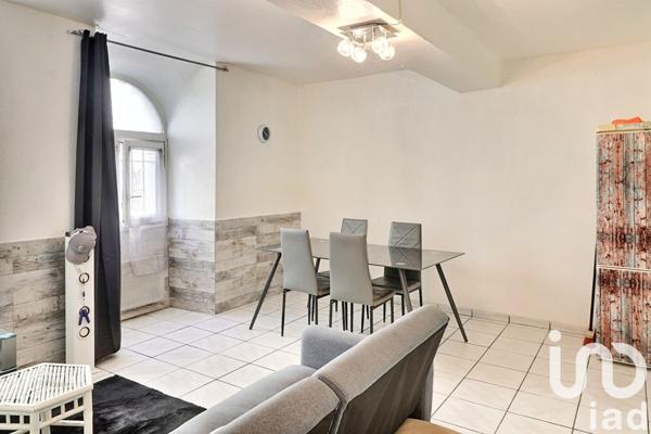 Immeuble à vendre 157 m² Cuers