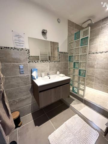 Mas de 283 m² habitables sur 13 000 m²