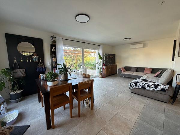 A VENDRE 13850 GREASQUE MAISON DE TYPE 4 DE 100M² SUR 350M² DE JARDIN GARAGE