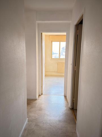 Appartement de 69 m2, 2 ch  avec loggia, garage et cave