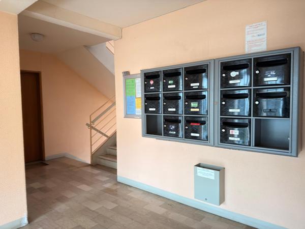 Appartement de 69 m2, 2 ch  avec loggia, garage et cave