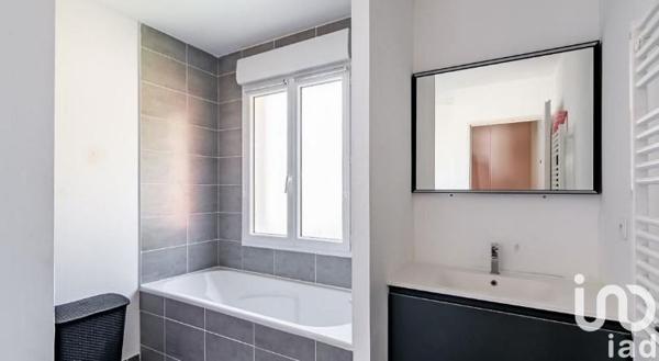 Maison à vendre 4 pièces 111 m² Saint-Savin