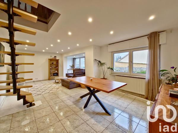 Maison 5 pièces de 100 m² à Sainte-Marie-aux-Chênes (57255)