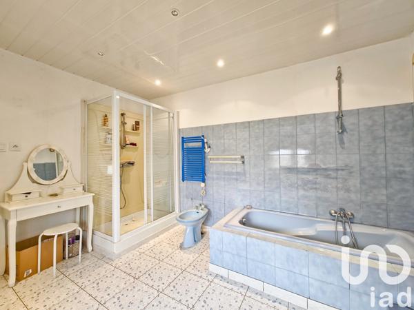 Maison 5 pièces de 100 m² à Sainte-Marie-aux-Chênes (57255)