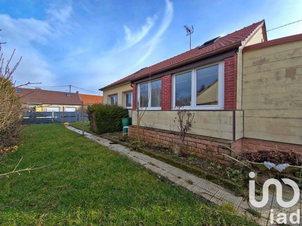 Maison 5 pièces de 100 m² à Sainte-Marie-aux-Chênes (57255)