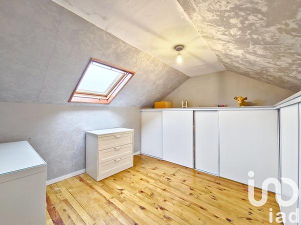 Maison 5 pièces de 100 m² à Sainte-Marie-aux-Chênes (57255)