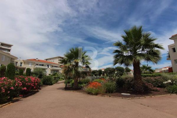 Joli rez-de-jardin proche des plages de Juan-les-Pins