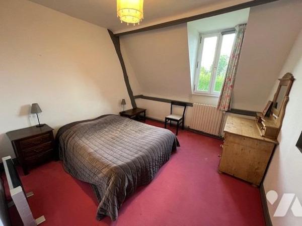 PROXIMITE IMMEDIATE DE THIBERVILLE BELLE PROPRIETE AVEC PISCINE DANS UN BEL ENVIRONNEMENT