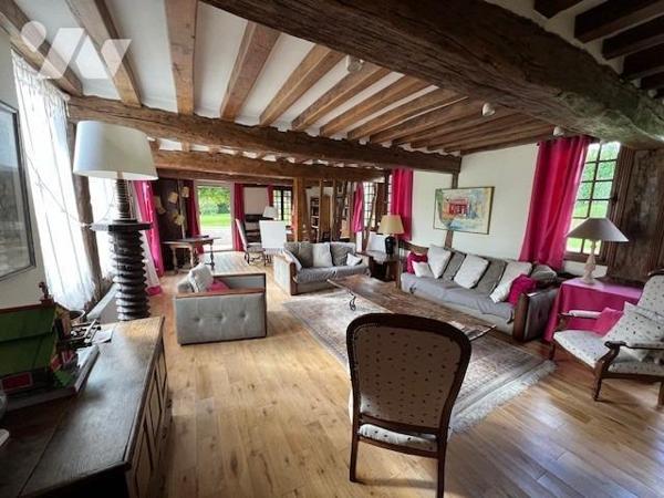 PROXIMITE IMMEDIATE DE THIBERVILLE BELLE PROPRIETE AVEC PISCINE DANS UN BEL ENVIRONNEMENT