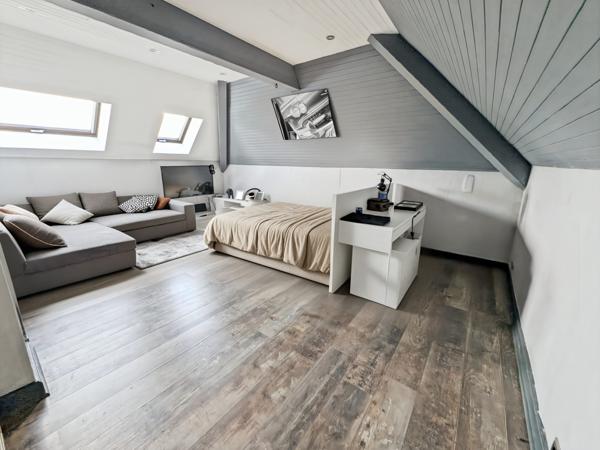 MAISON FAMILIALE AU BOIS FEUILLY