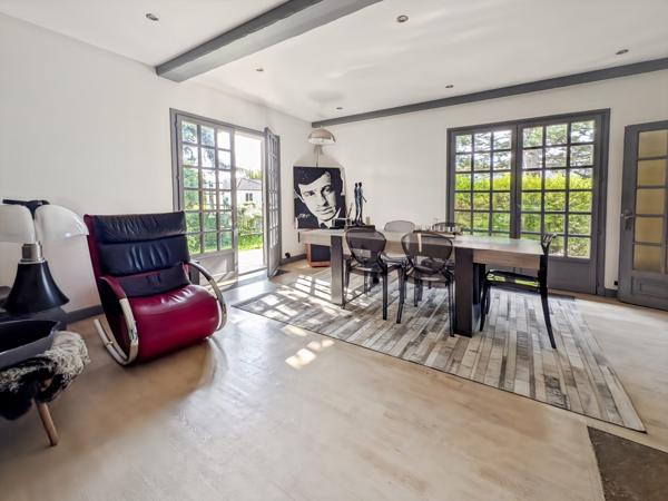 MAISON FAMILIALE AU BOIS FEUILLY