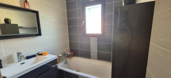 Villa Saint Andre De Sangonis 5 pièce(s) 110 m2