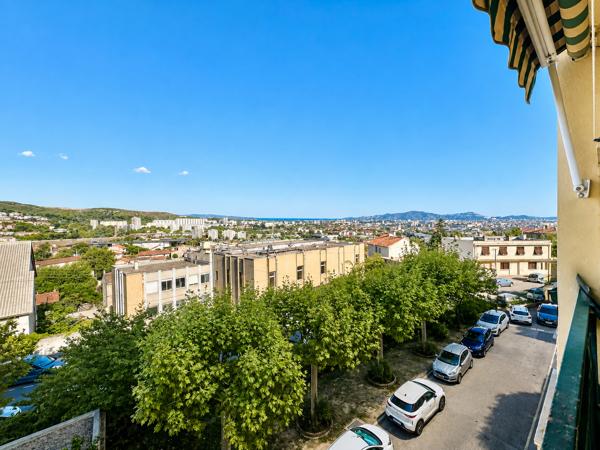 Appartement
         3 pièces
        - 51 m² Exclusivité 90 000 € *