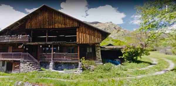 La Giettaz (73590) Chalet Authentique avec grange