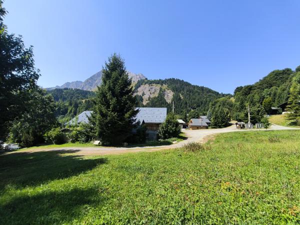 La Giettaz (73590) Chalet Authentique avec grange