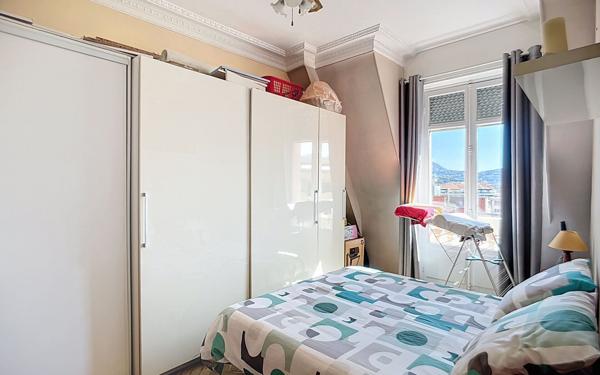 Appartement à vendre    2 pièces • 36,81 m2 Nice