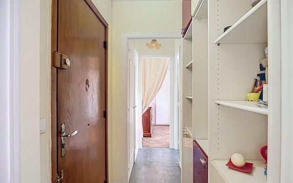 Appartement à vendre    2 pièces • 36,81 m2 Nice