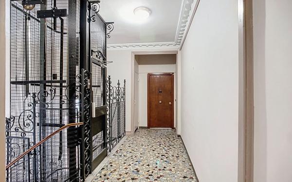 Appartement à vendre    2 pièces • 36,81 m2 Nice