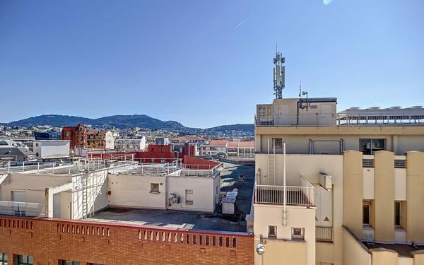 Appartement à vendre    2 pièces • 36,81 m2 Nice