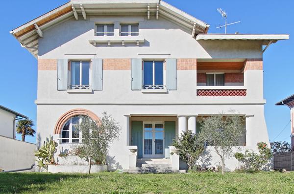 VILLA BELLE EPOQUE - DAX - 273 m²