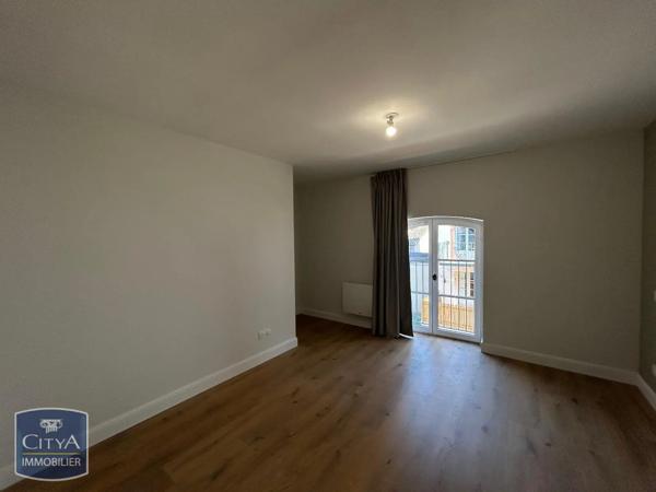 Appartement à louer 3 pièces 64.1m² Montauban (82000)