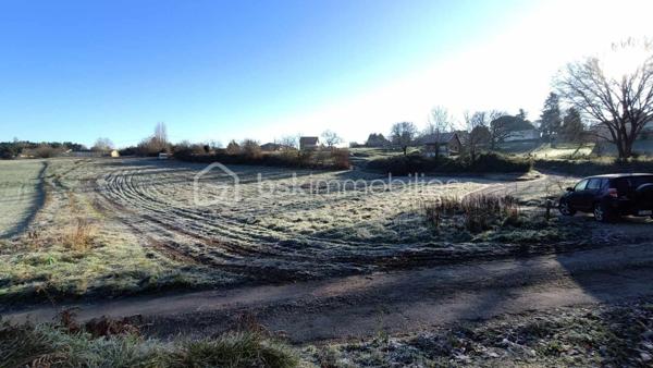 Terrain de 3 039 m²