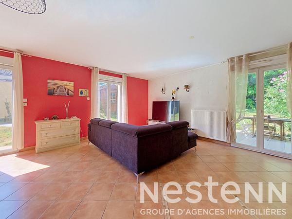 SAINT LAURENT DE MURE Proche Centre bourg - Appartement TYPE 3 de 88 m² avec magnifique jardin de 360 m²