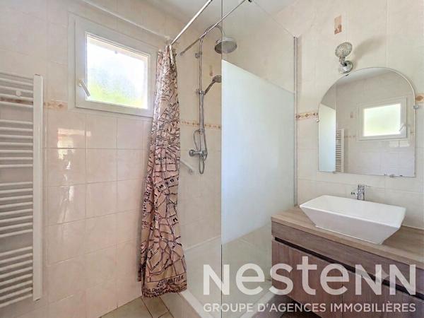 SAINT LAURENT DE MURE Proche Centre bourg - Appartement TYPE 3 de 88 m² avec magnifique jardin de 360 m²