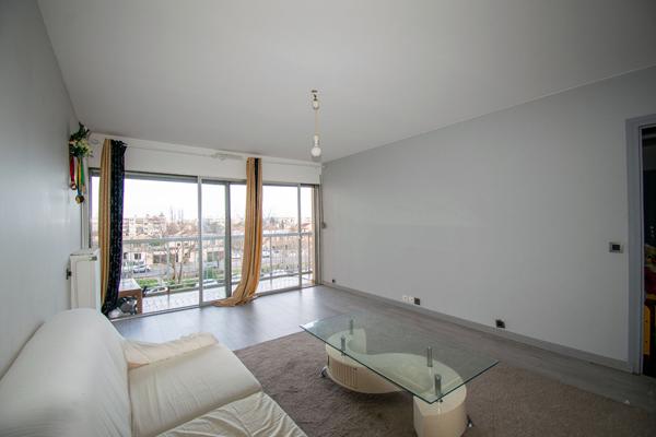 Appartement Bron 3 pièces 71 m2 , Bron