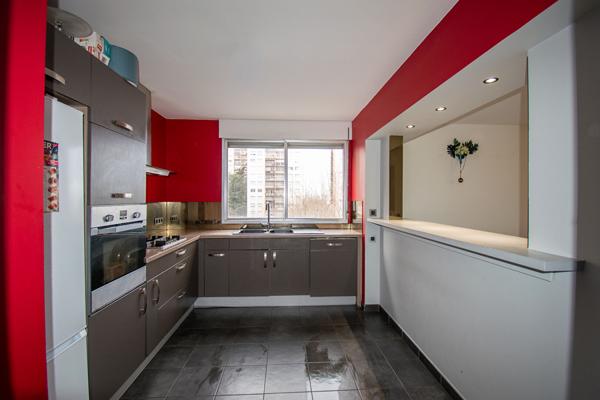 Appartement Bron 3 pièces 71 m2 , Bron