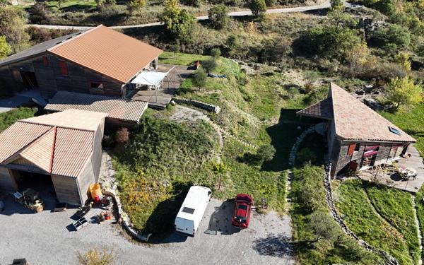 Maison à vendre    10 pièces • 340 m2 Alba-la-Romaine