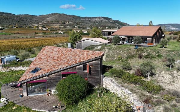 Maison à vendre    10 pièces • 340 m2 Alba-la-Romaine