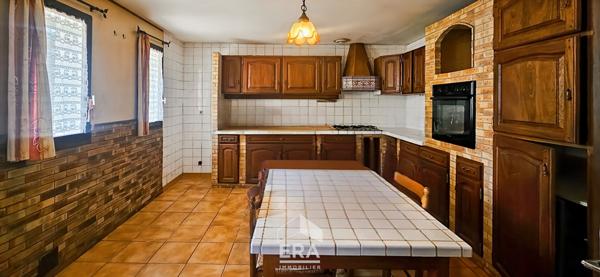 PAREMPUYRE - Maison familiale 160 m² de plain-pied sur 2000 m² de terrain - CALME