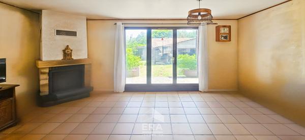 PAREMPUYRE - Maison familiale 160 m² de plain-pied sur 2000 m² de terrain - CALME