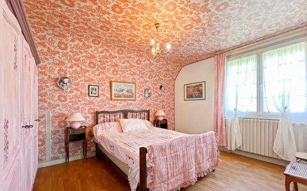 Maison à vendre    7 pièces • 165,73 m2 Tavers