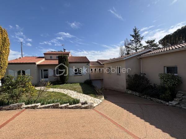 Maison d architecte de 219 m²