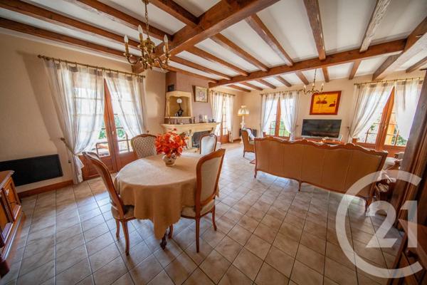 Maison à vendre  7 pièces - 150,99 m 2   ST MEDARD EN JALLES  - 33