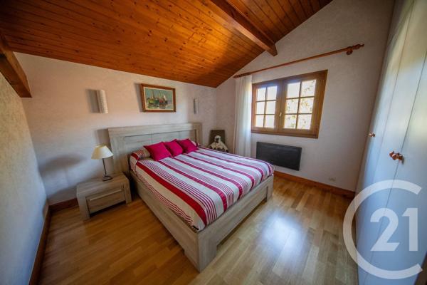 Maison à vendre  7 pièces - 150,99 m 2   ST MEDARD EN JALLES  - 33