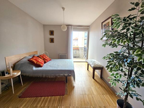 Appartement T3 75 m² traversant en plein centre-ville ! , Arcachon