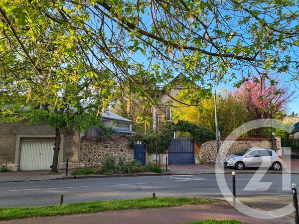 Maison à vendre  6 pièces - 153 m2 LA VARENNE ST HILAIRE - 94