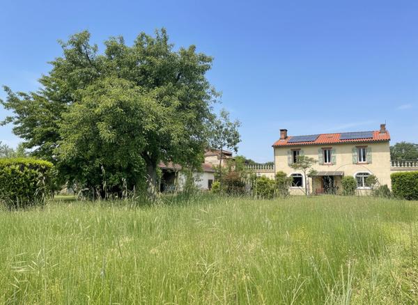 Grande maison de 200m² avec 5 chambres et dépendances sur St-Sulpice !