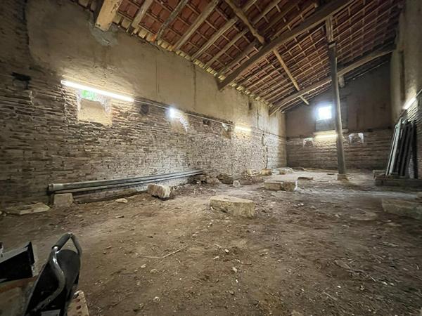 Grande maison de 200m² avec 5 chambres et dépendances sur St-Sulpice !