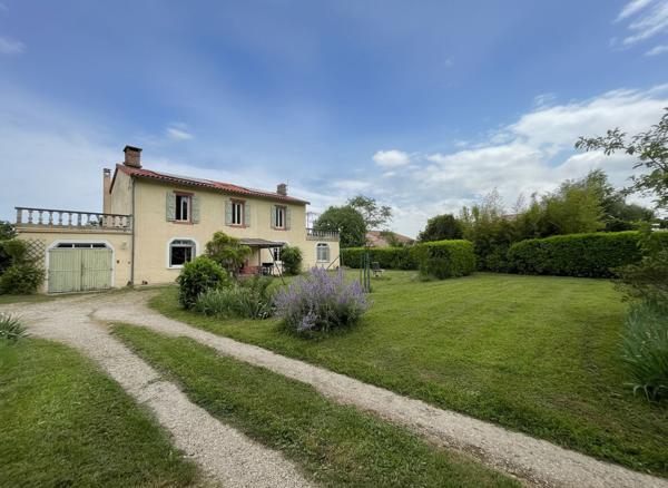 Grande maison de 200m² avec 5 chambres et dépendances sur St-Sulpice !