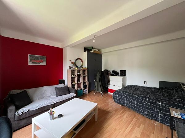 Grande maison de 200m² avec 5 chambres et dépendances sur St-Sulpice !