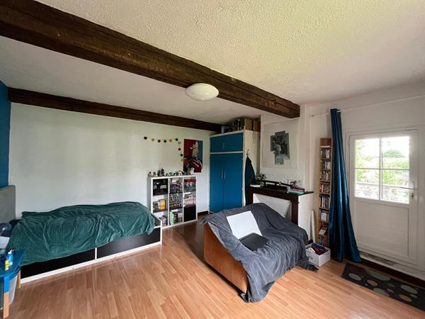 Grande maison de 200m² avec 5 chambres et dépendances sur St-Sulpice !