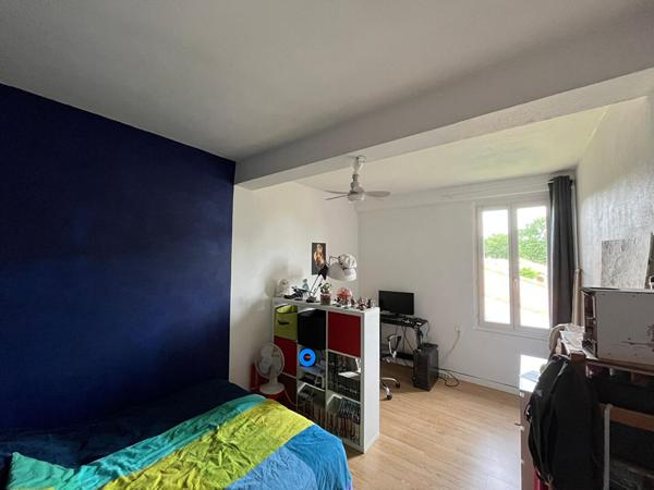 Grande maison de 200m² avec 5 chambres et dépendances sur St-Sulpice !