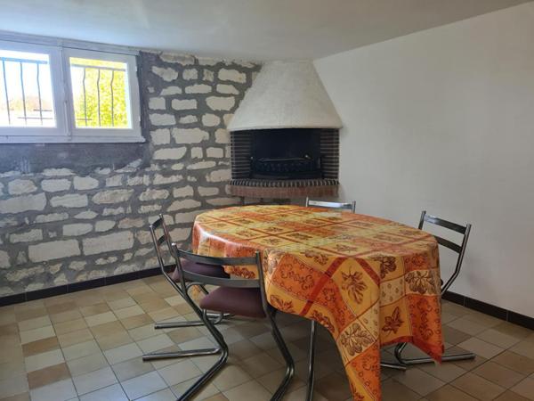 Maison à Saintes 4 pièces 84 m² sur sous sol