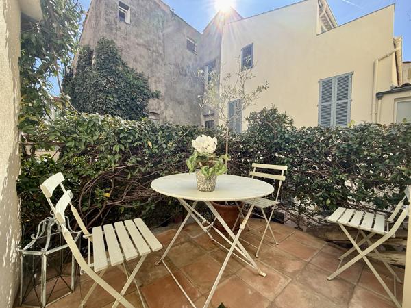 3 pièces en duplex dans la plus belle rue de la vieille ville